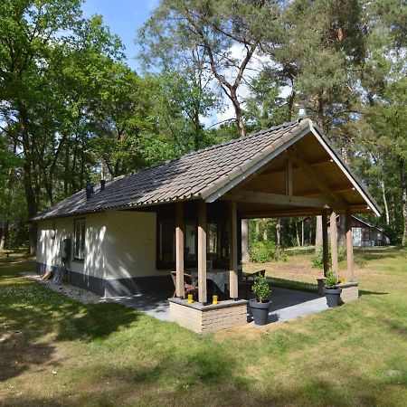 Detached Bungalow With Lovely Covered Terrace In A Nature Rich Holiday Park Stramproy Exterior photo