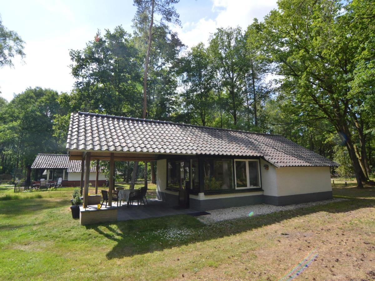 Detached Bungalow With Lovely Covered Terrace In A Nature Rich Holiday Park Stramproy Exterior photo