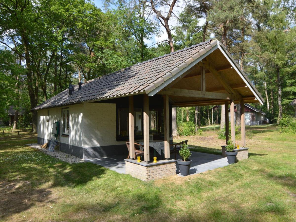 Detached Bungalow With Lovely Covered Terrace In A Nature Rich Holiday Park Stramproy Exterior photo